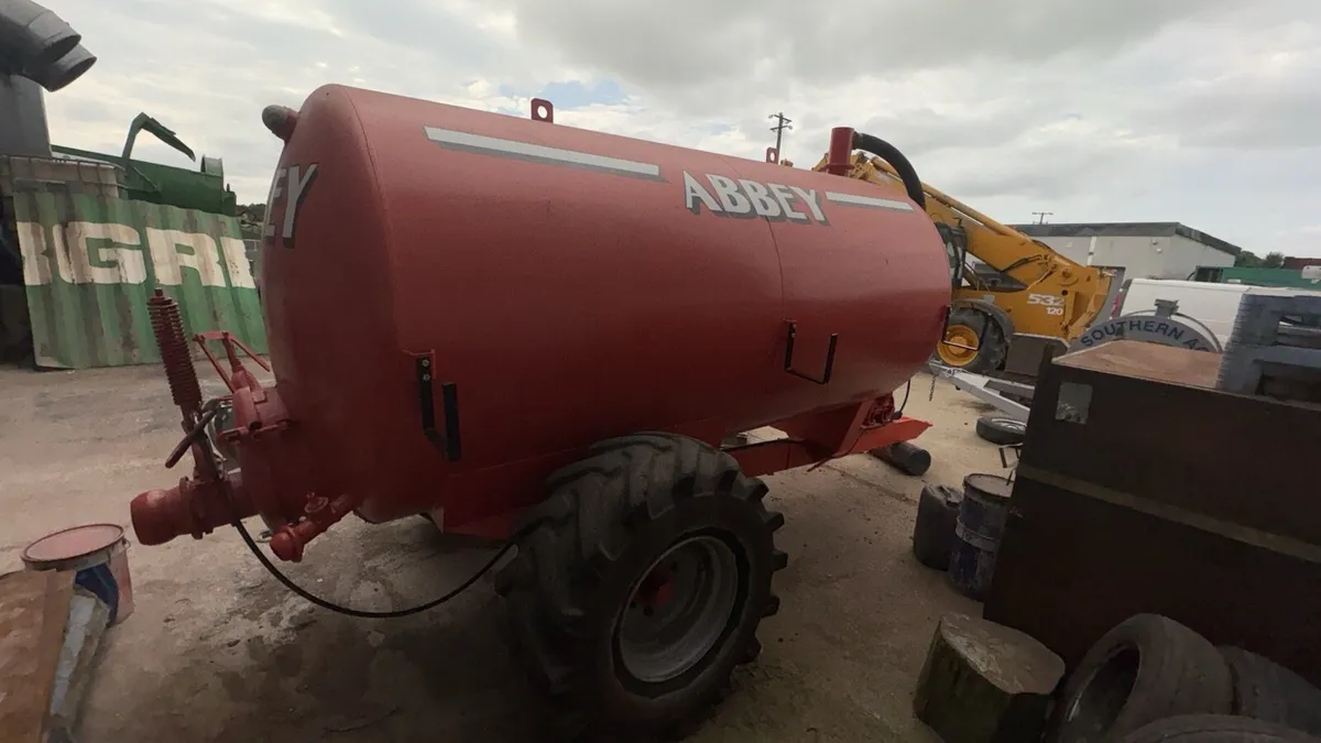 Abbey 1300 gallon - Image 2