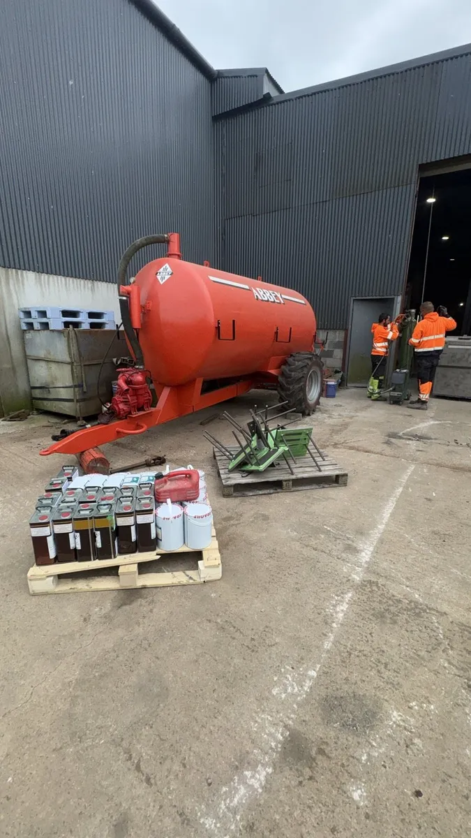 Abbey 1300 gallon - Image 1