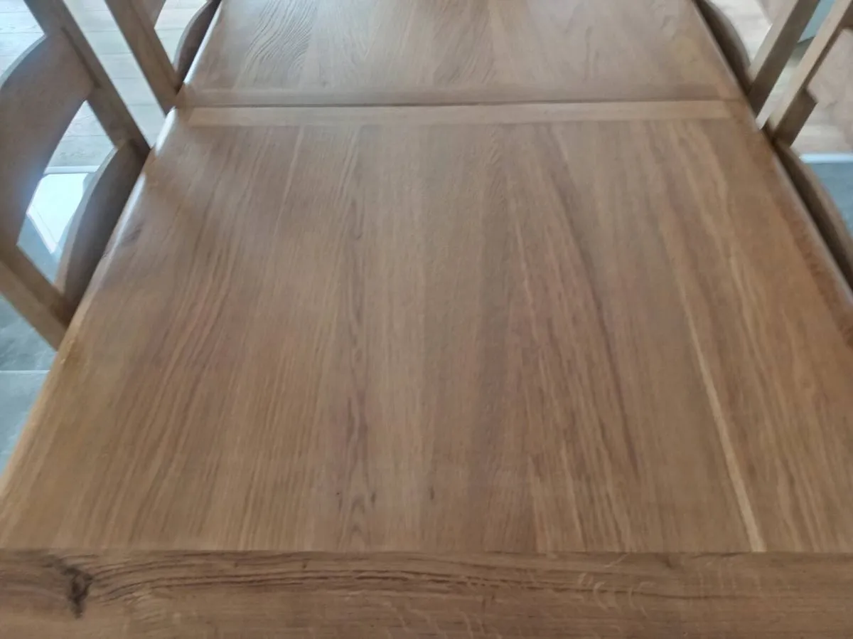 Oak dining table and 6 chairs - Image 2