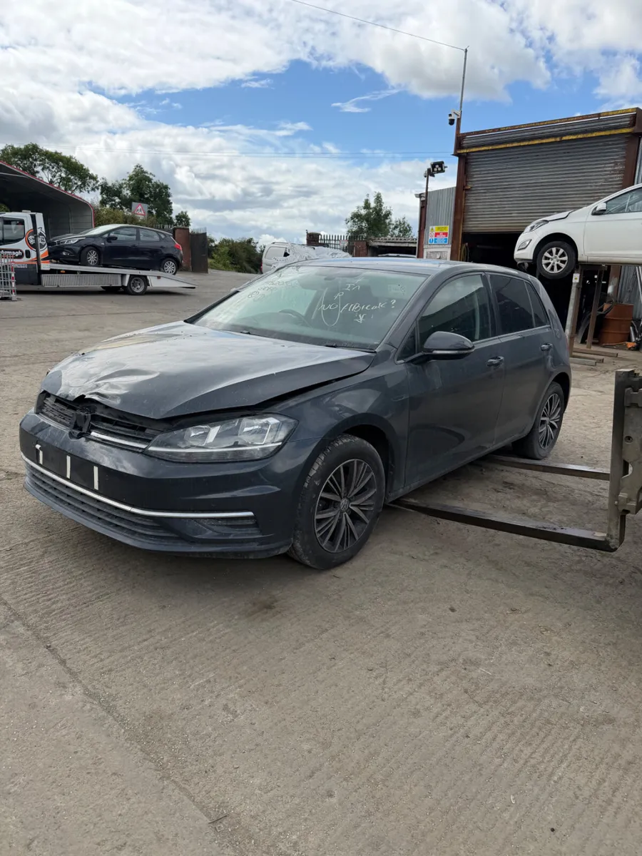 BREAKING 2019 VOLKSWAGEN GOLF 1.0 - Image 1