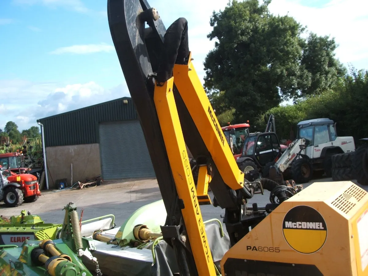 2015 McConnel PA6065 hedge cutter - Image 3