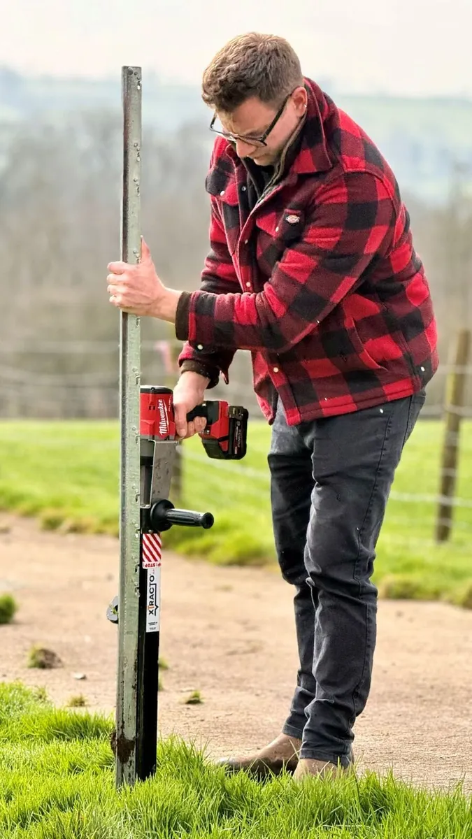 Xtracto Post Puller - Image 1
