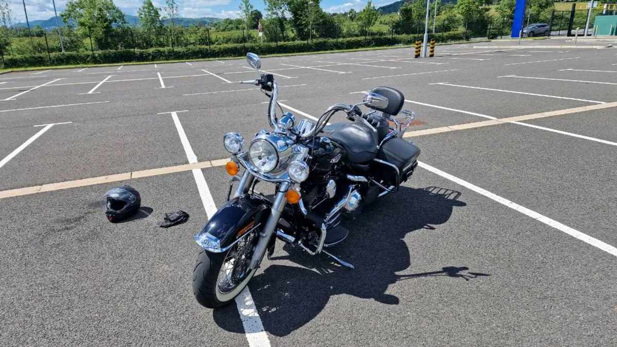 Harley Davidson Road King Classic - Image 2