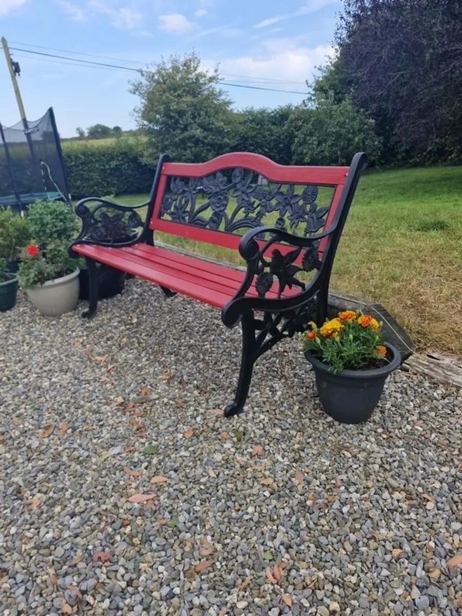 Heavy cast iron bench - Image 1