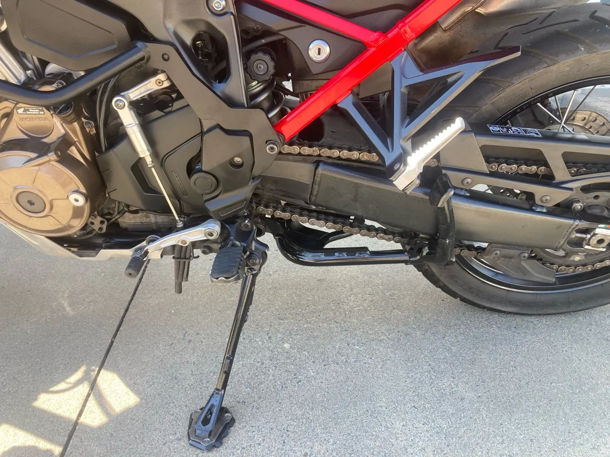 2023 Africa Twin quick shifter manual - Image 3