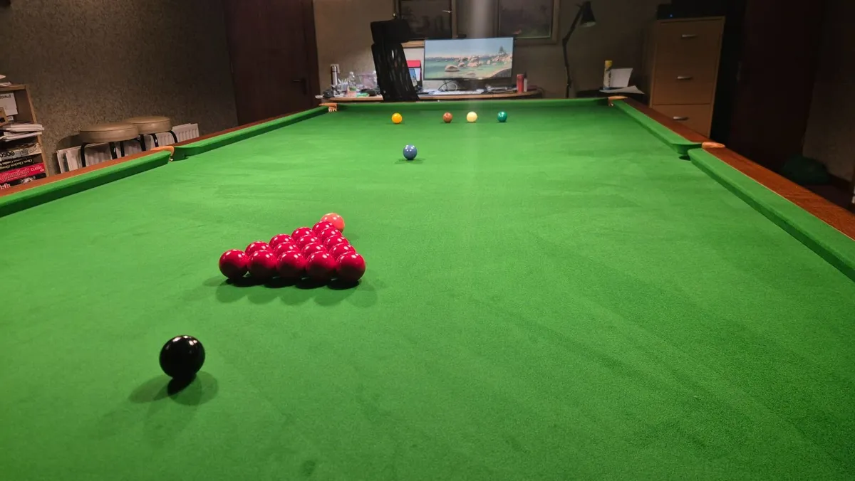 Exceptional Full size Mahogany Snooker Table - Image 2