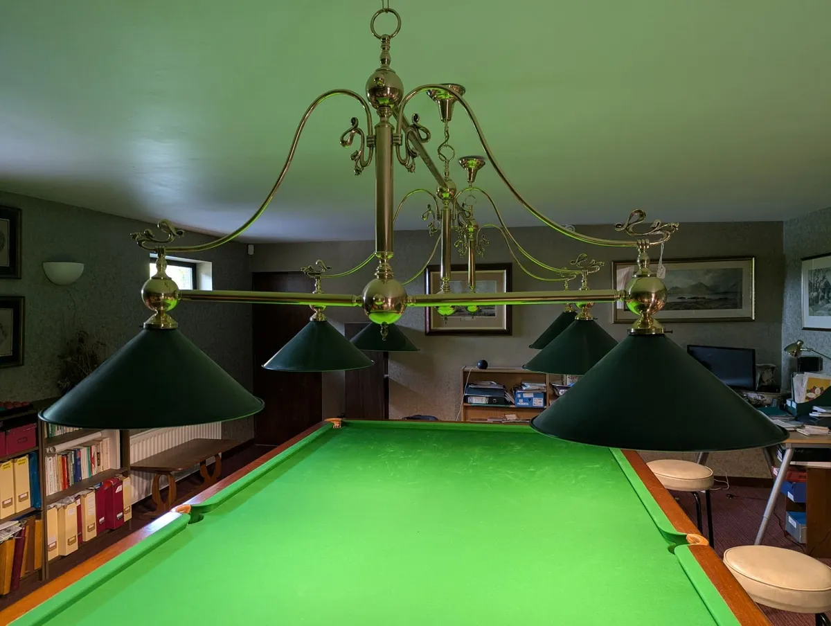 Exceptional Full size Mahogany Snooker Table - Image 3