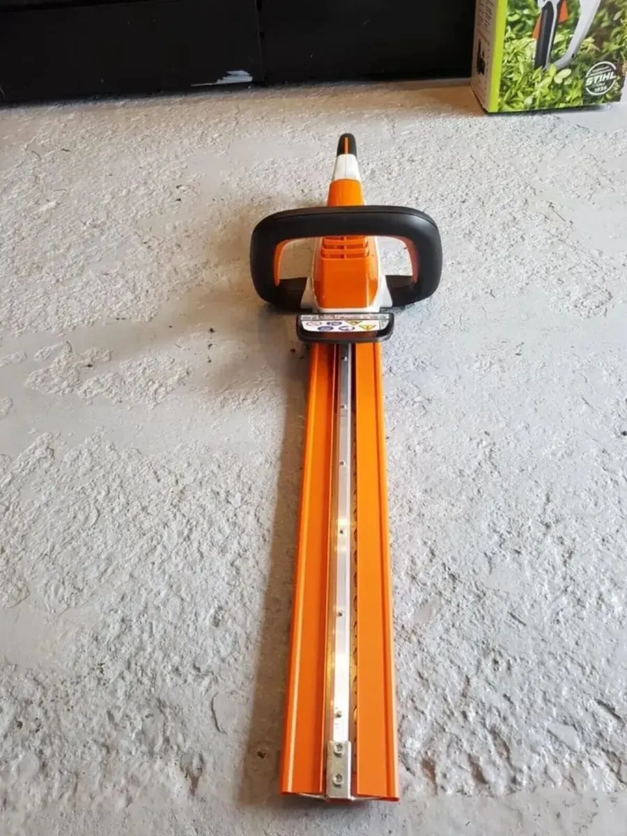 STIHL HSA 30 BATTERY HEDGETRIMMER SET - FOR SALE - Image 3