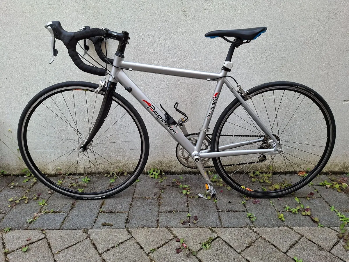 PAGANINI.  The bike is like new. - Image 2