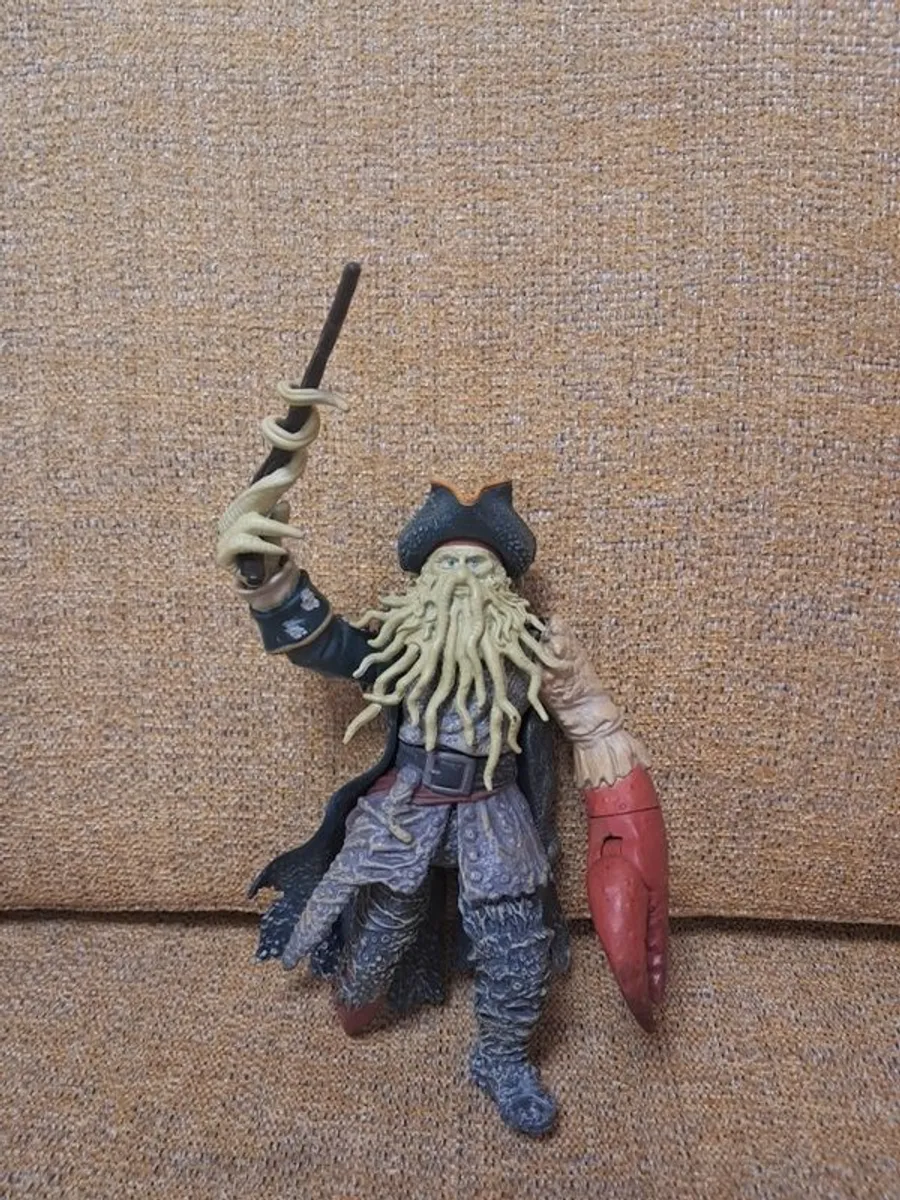 Pirates of the Carrbean Figurines - Image 1
