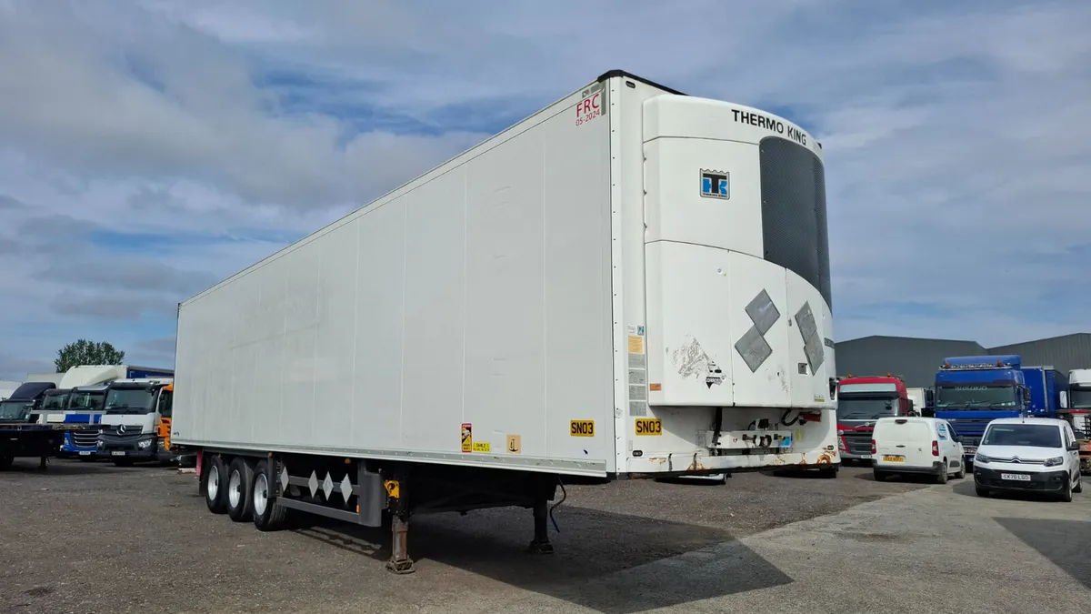 2016 Schmitz Fridge Trailer Twin Evap Split Door - Image 1