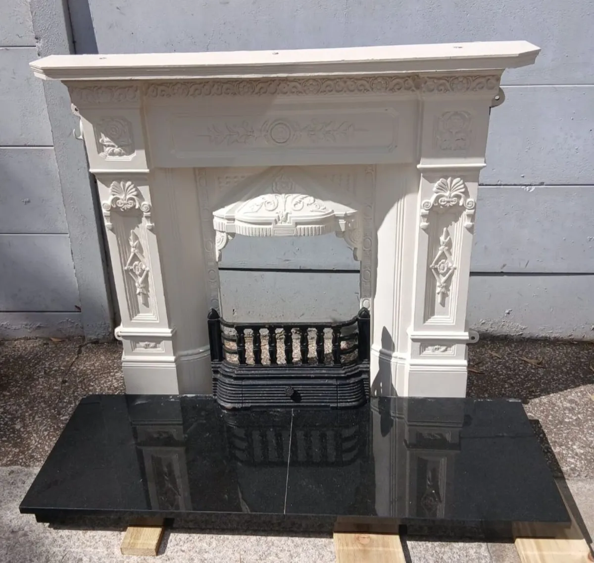 Cast Iron Fireplace, Hearth & Grate