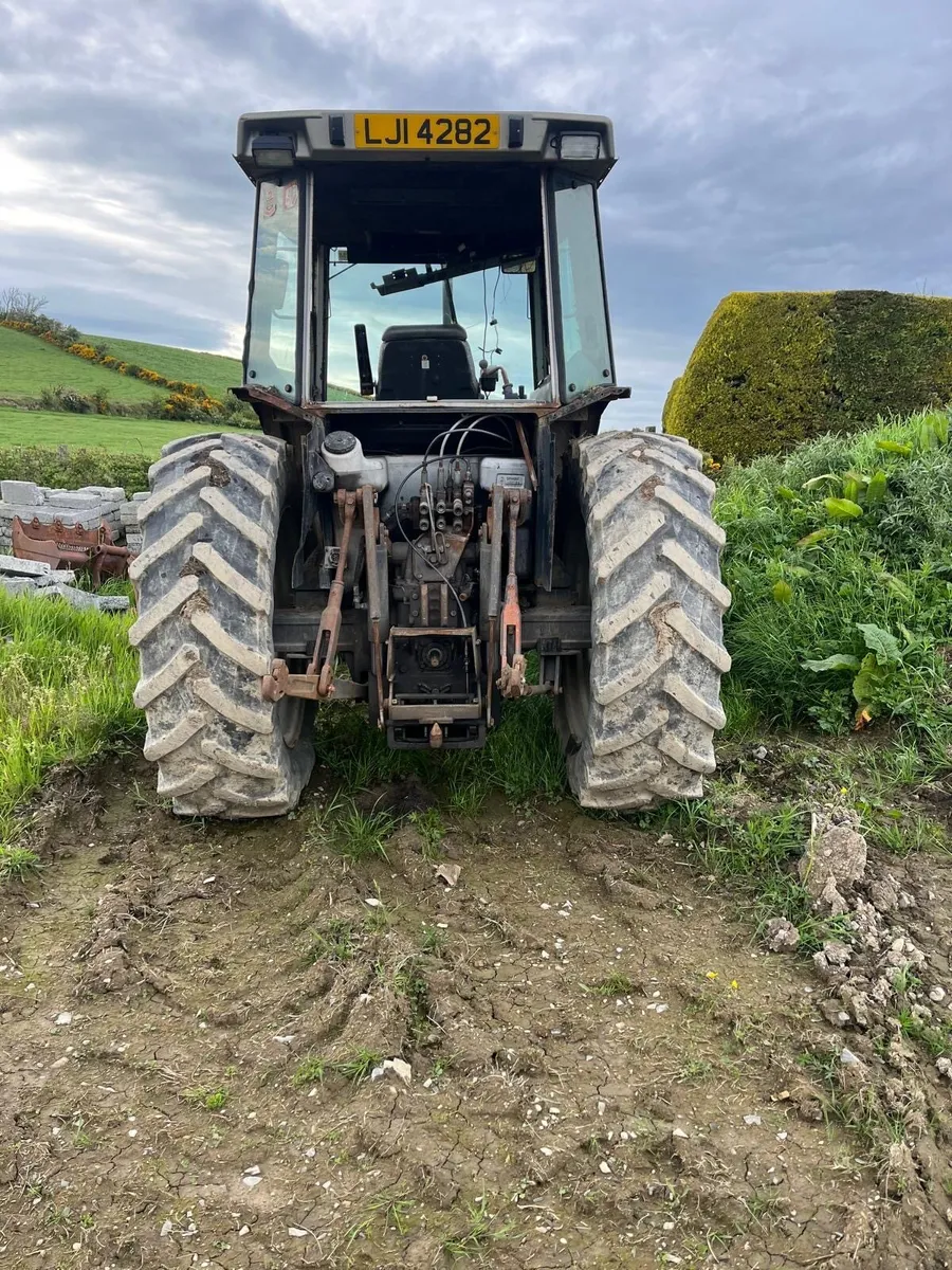 Massey Ferguson 3080 tractor - Image 4