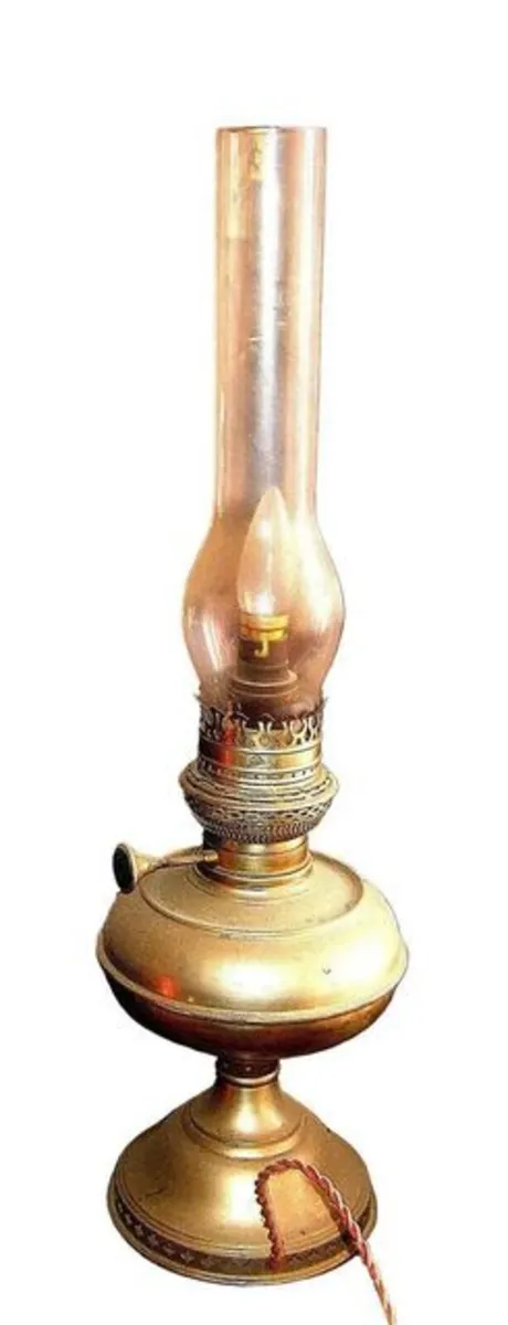 Antique Hurricane Oil Lamp - Image 1