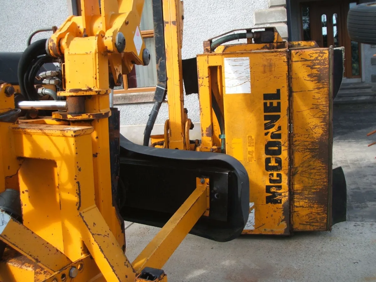 2005 McConnel PA52E hedge cutter - Image 4