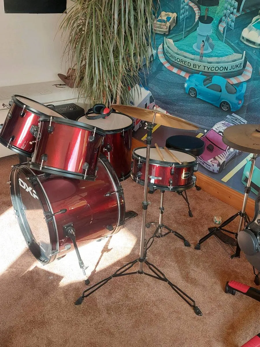 Drum Kit - Image 1