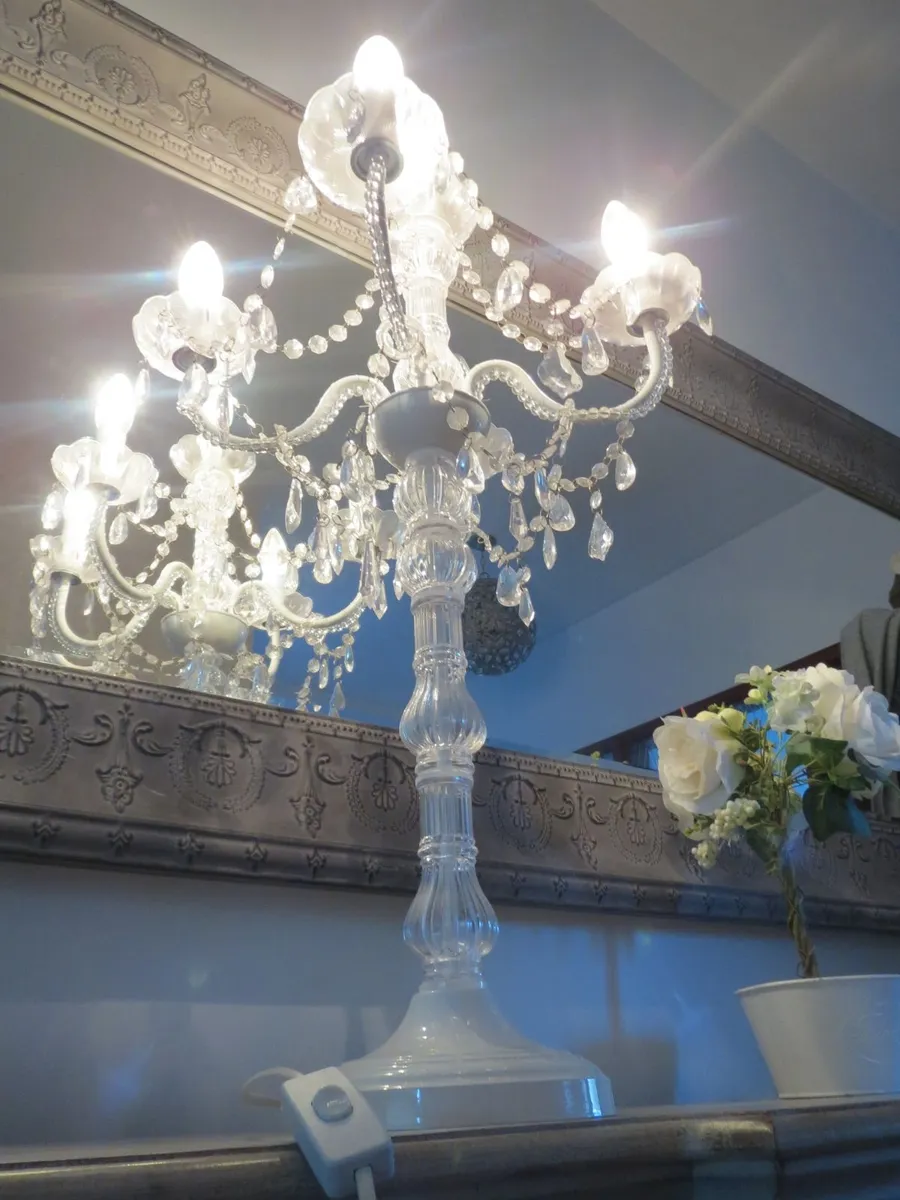 5 arms candelabra shabby chic lamp - Image 1