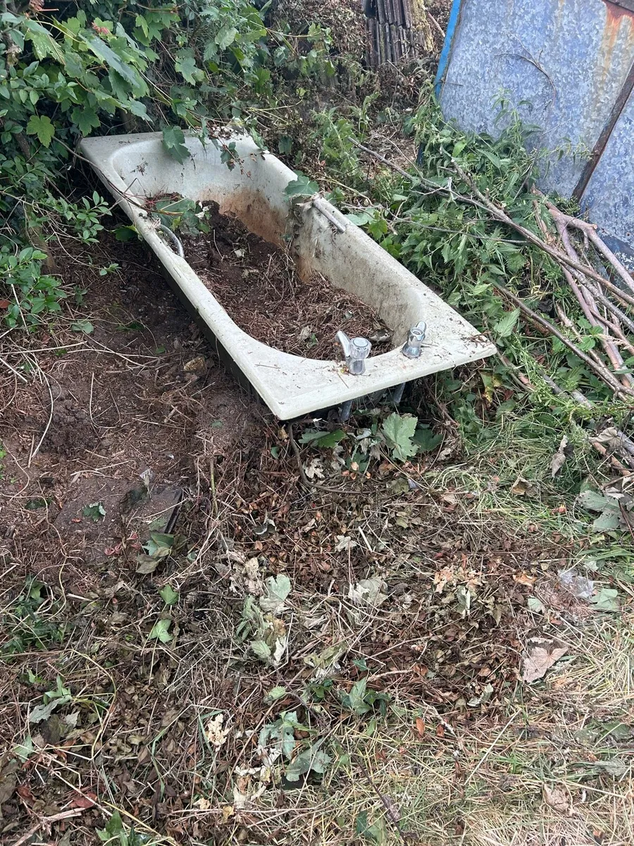 Cast iron bath - Image 3