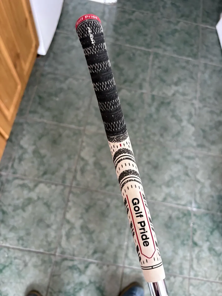 Taylormade P790 - Image 4