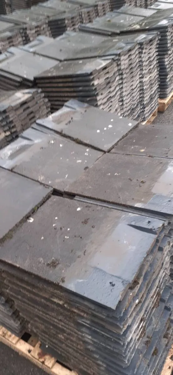 Bangor blue slate chimneypot roof floor ridge tile - Image 1