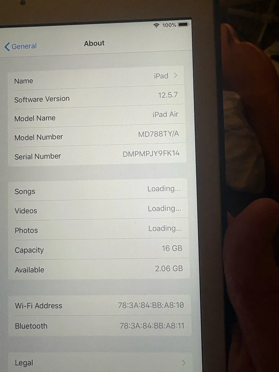 iPad - Image 2