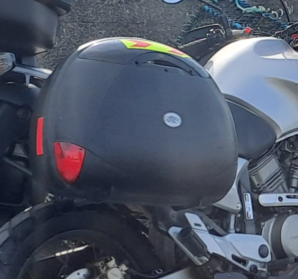 Topbox and panniers - Image 4