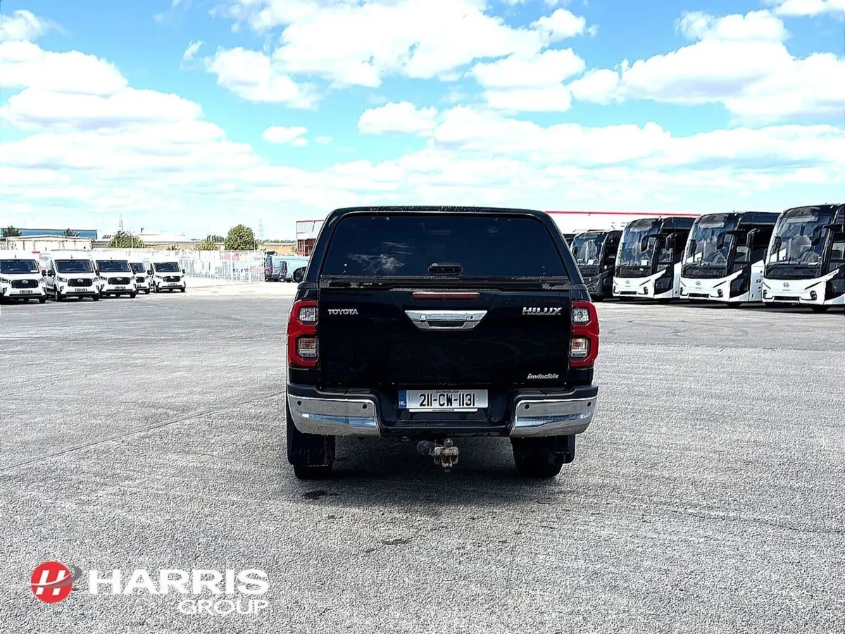Toyota Hilux HILUX 2.4 D4D INVINC 150BHP  D/C - Image 2