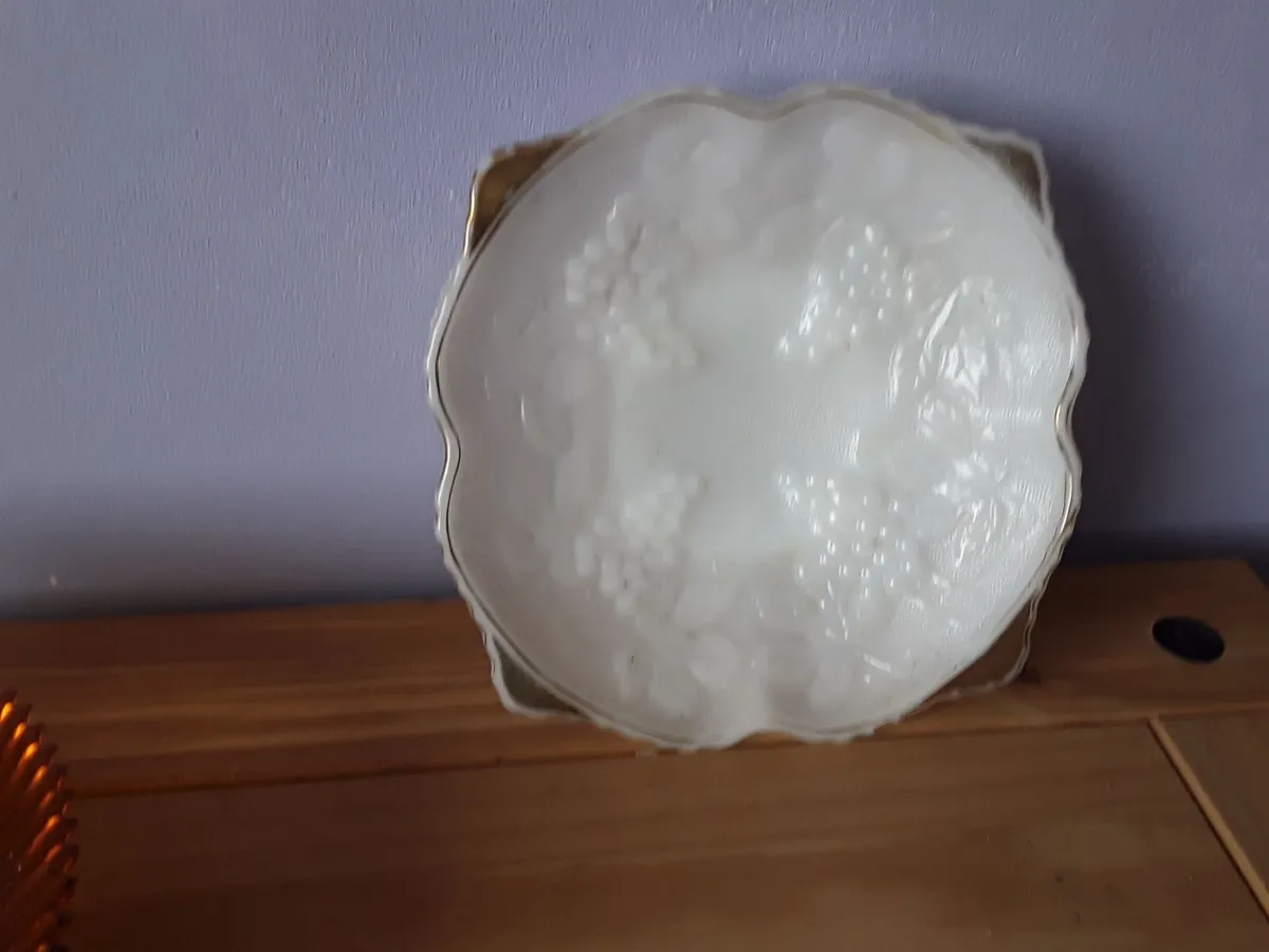 Vintage Anchor hocking milk glass bowl - Image 1