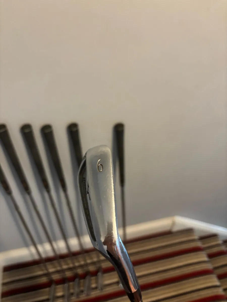 Mizuno MP-54 irons - Image 2