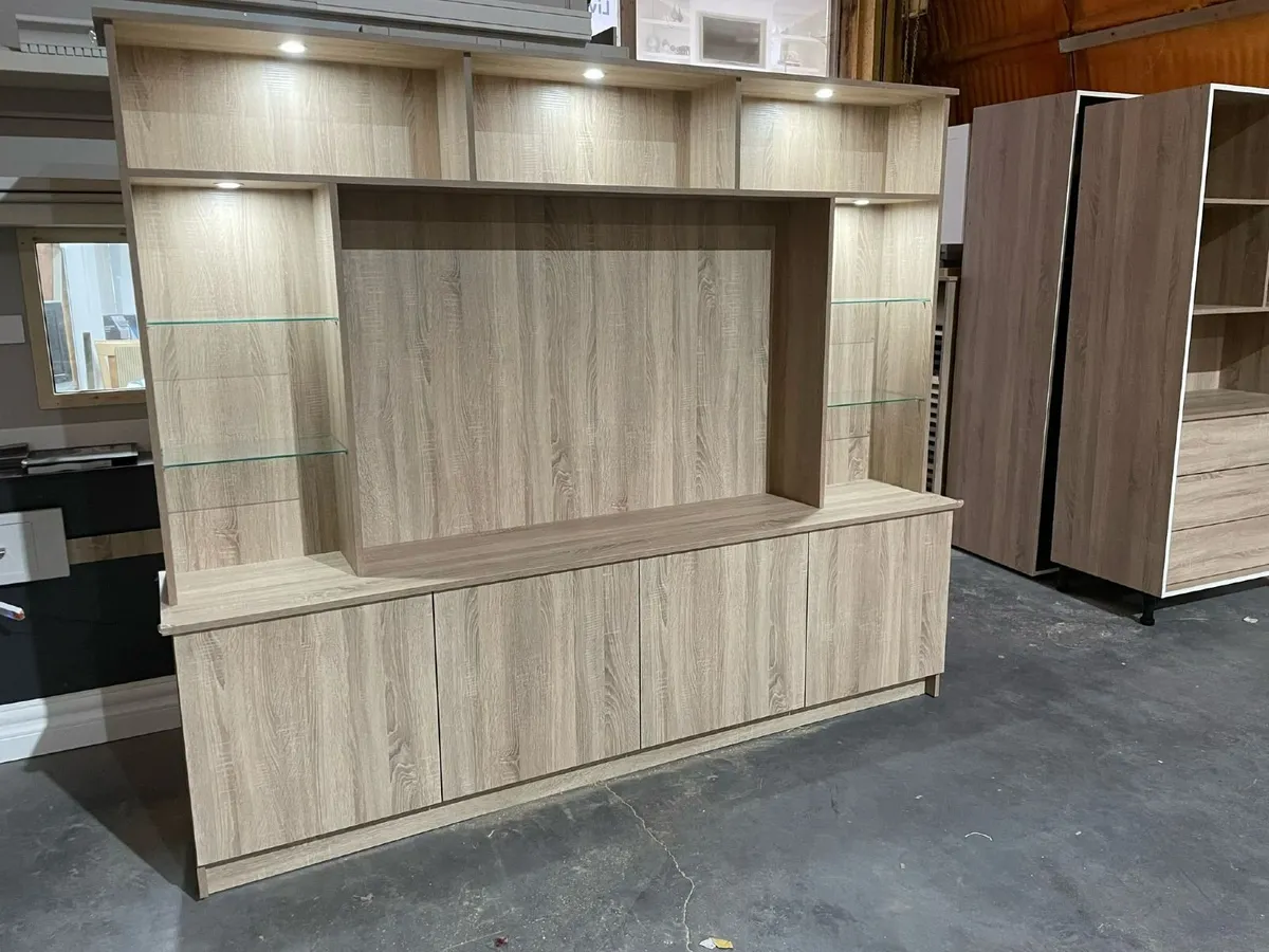 Cambrian Oak Large Media Unit - Image 2