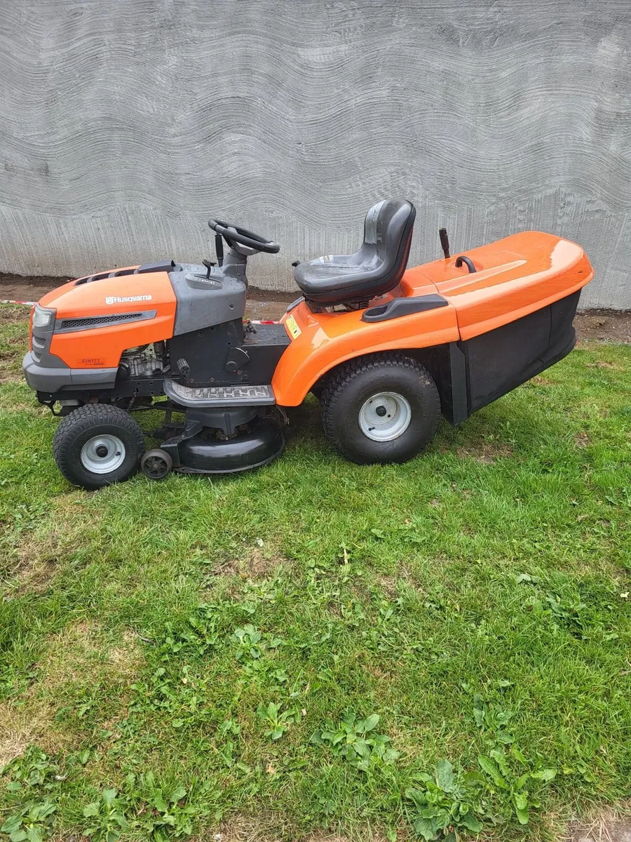 Ride on Lawnmower - Image 1