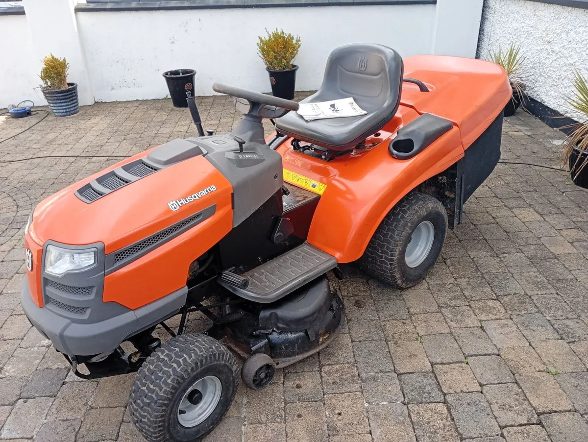 Ride on lawnmower - Image 3