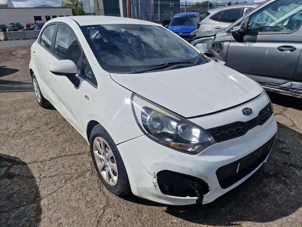12 KIA RIO  1.3 P (G4LA) FOR BREAKING - Image 1