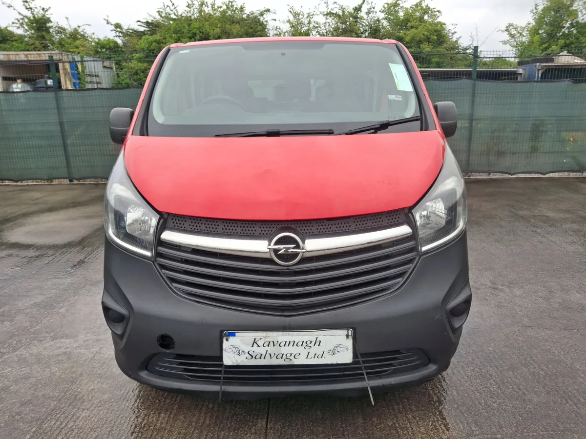2016 Opel Vivaro  9 seater bus .Drive away - Image 4