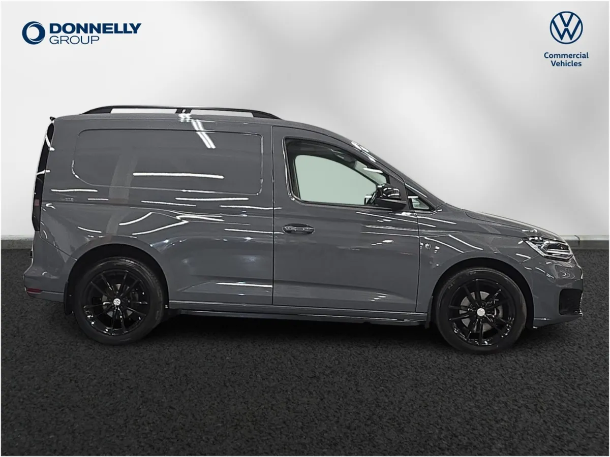 Volkswagen Transporter T32 Swb Diesel Commerce Pro - Image 4