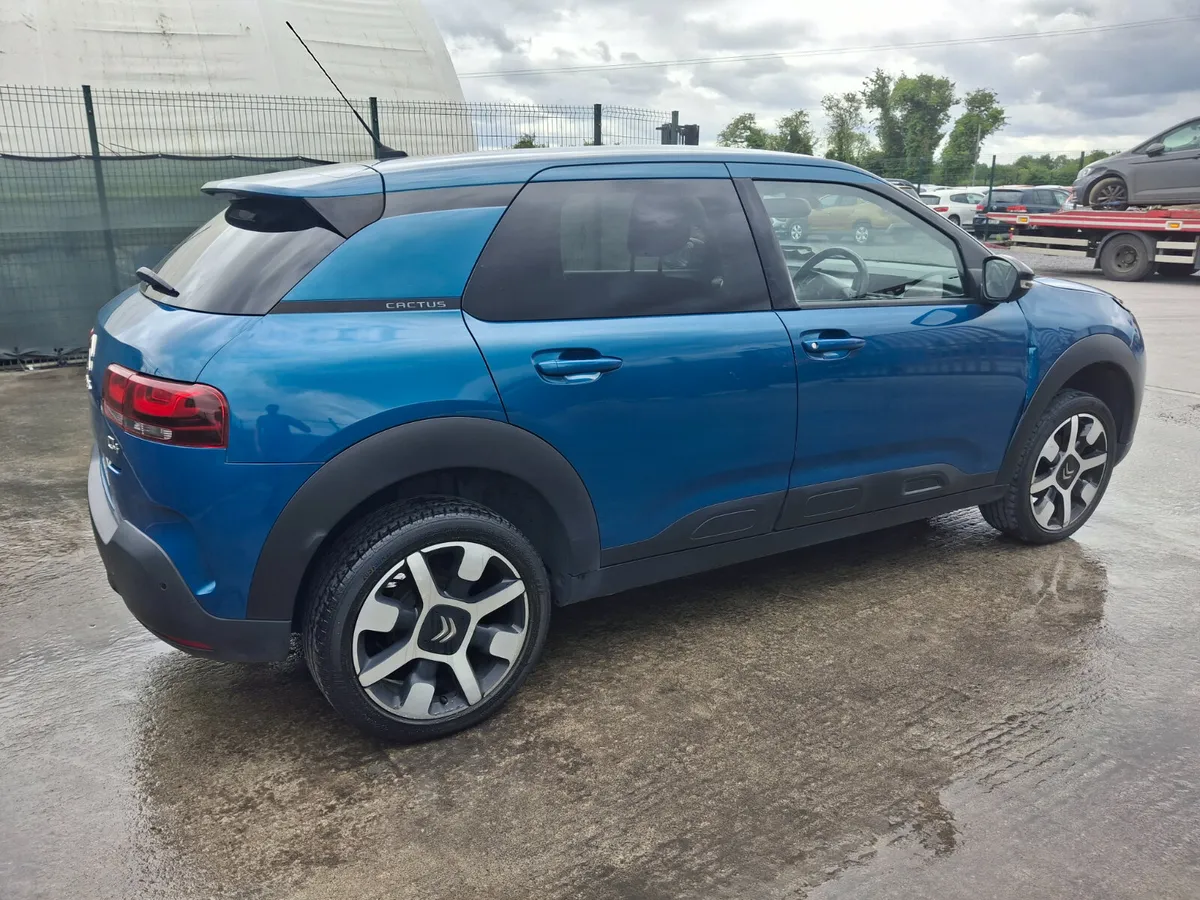 182 Citroen C4 Cactus  1.6 Diesel Light Damage - Image 3