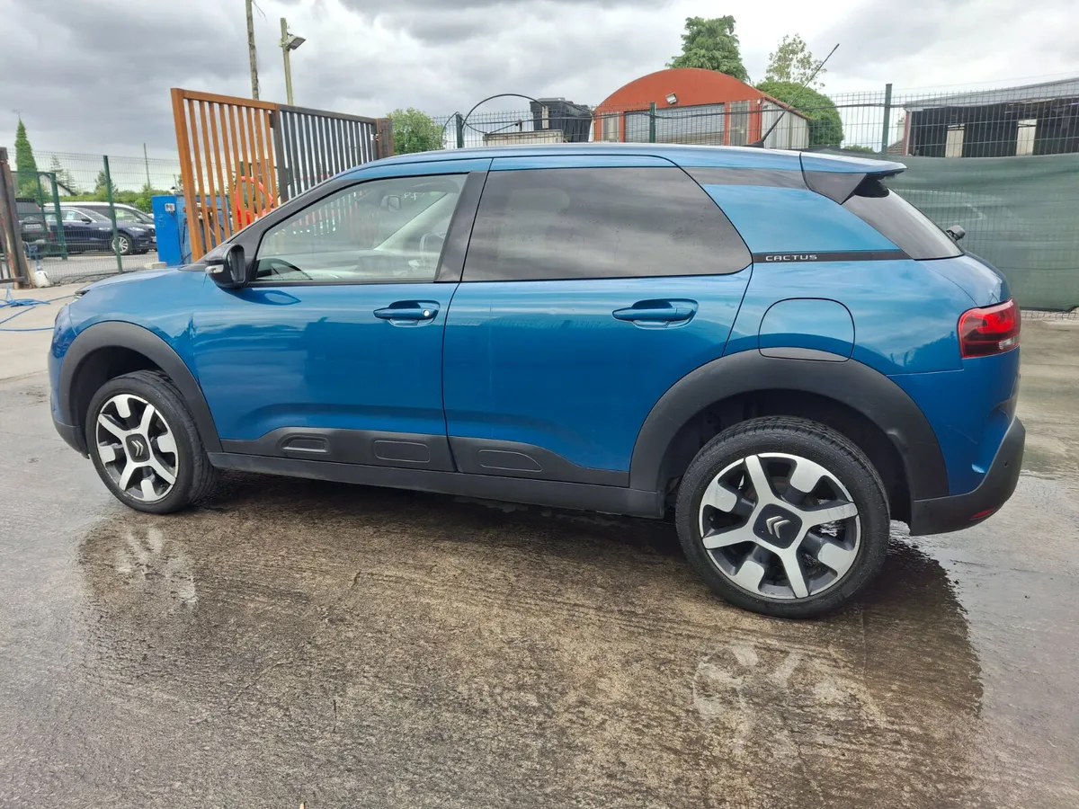 182 Citroen C4 Cactus  1.6 Diesel Light Damage - Image 4
