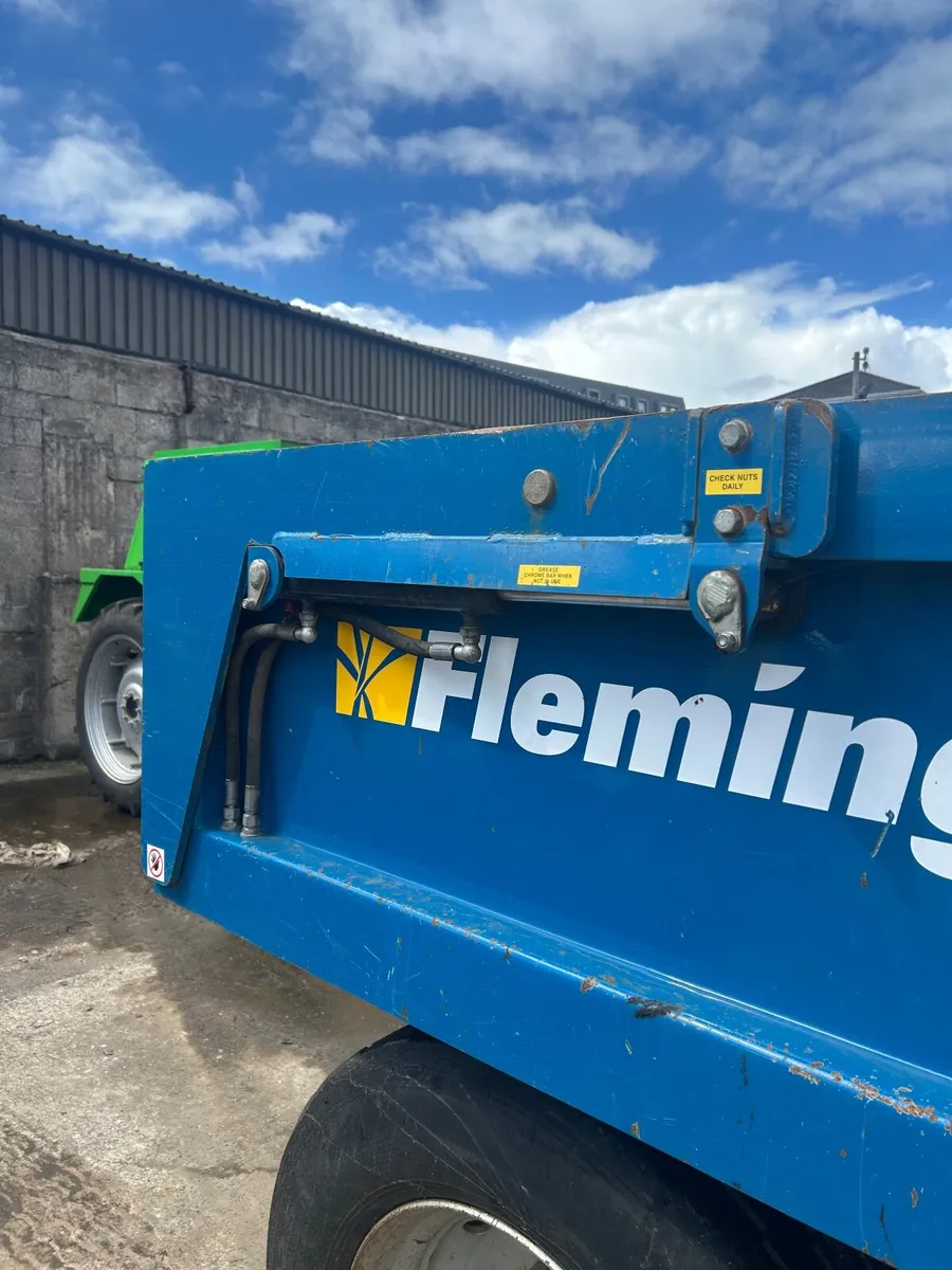 TR10HD Fleming Dump Trailer - Image 3