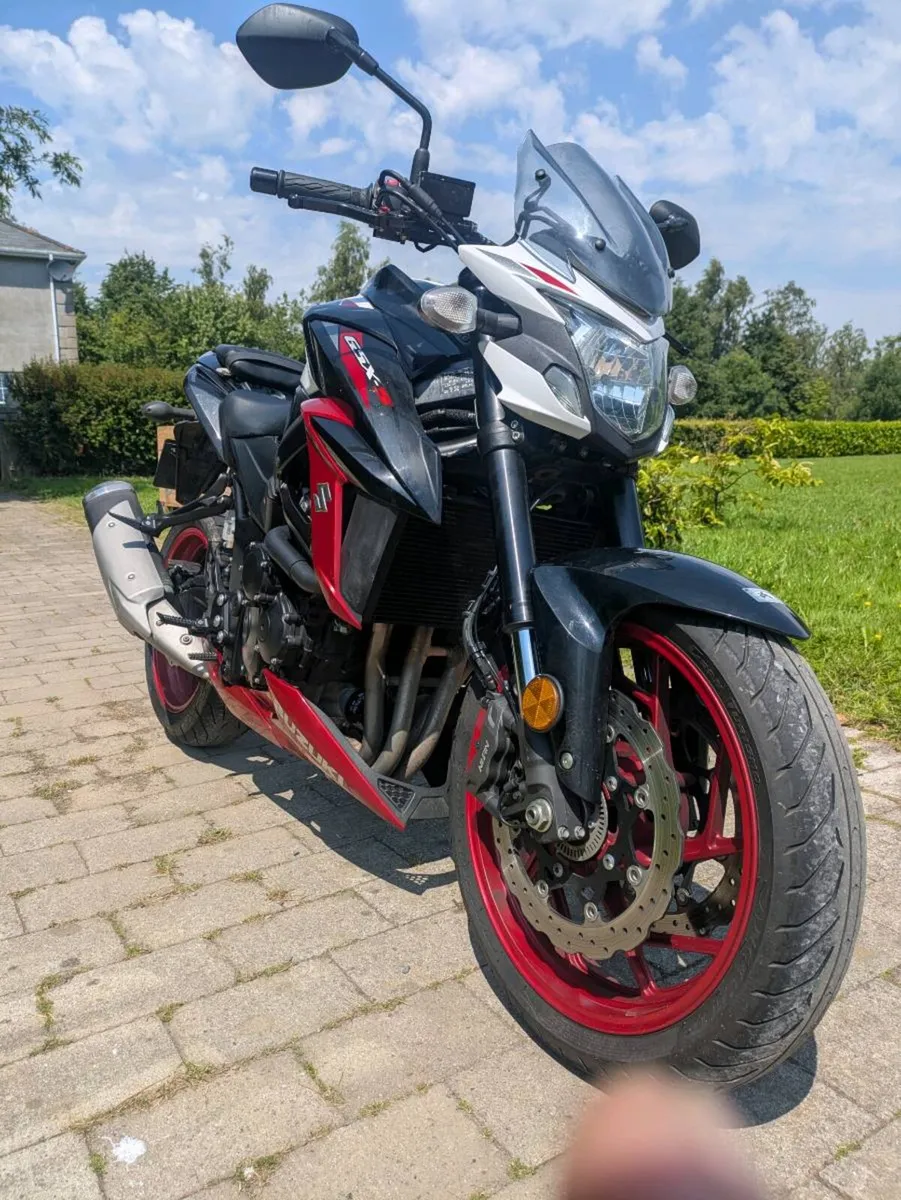 GSXS 750 - Image 2