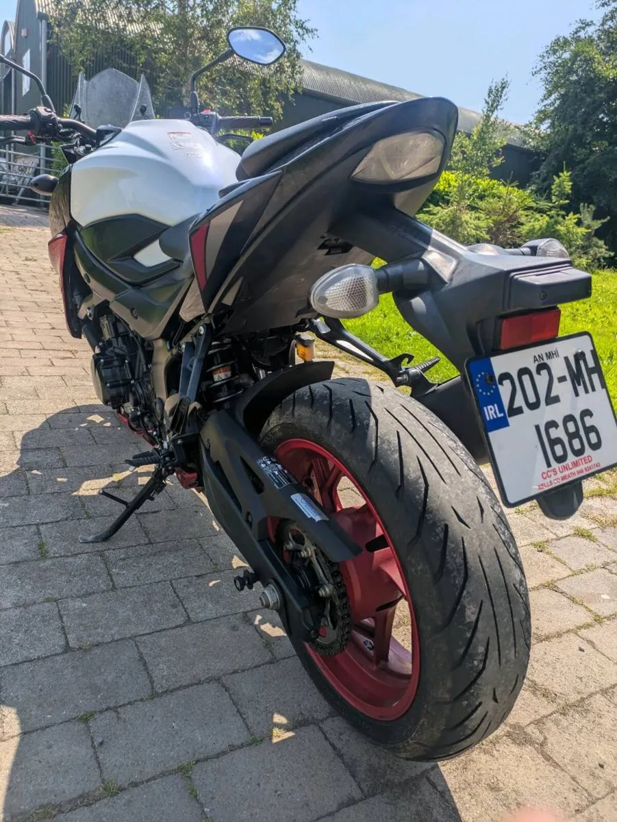 GSXS 750 - Image 4