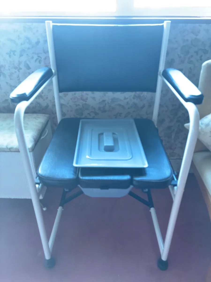 Commode - Image 3