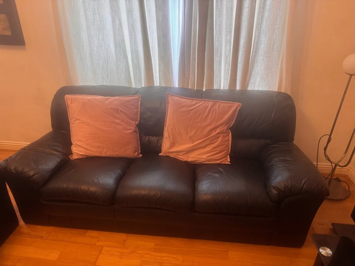 Entire apartment contents for sale - Image 1