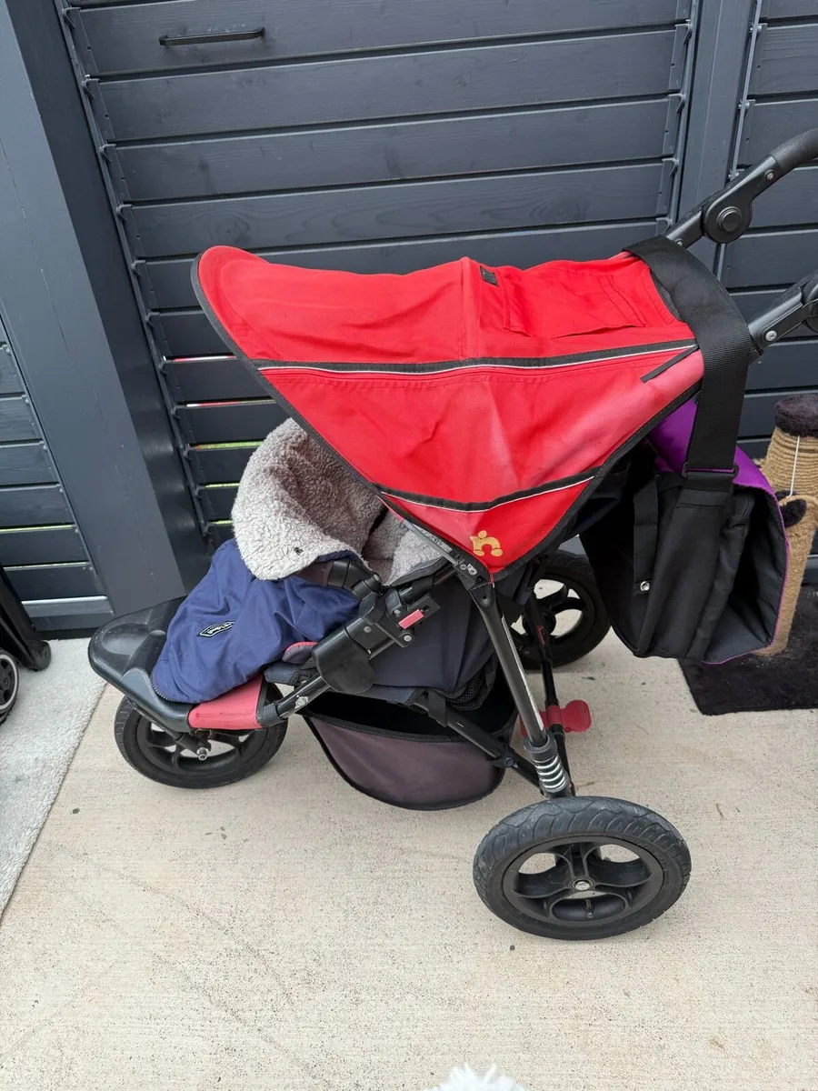 Out and about - Image 1