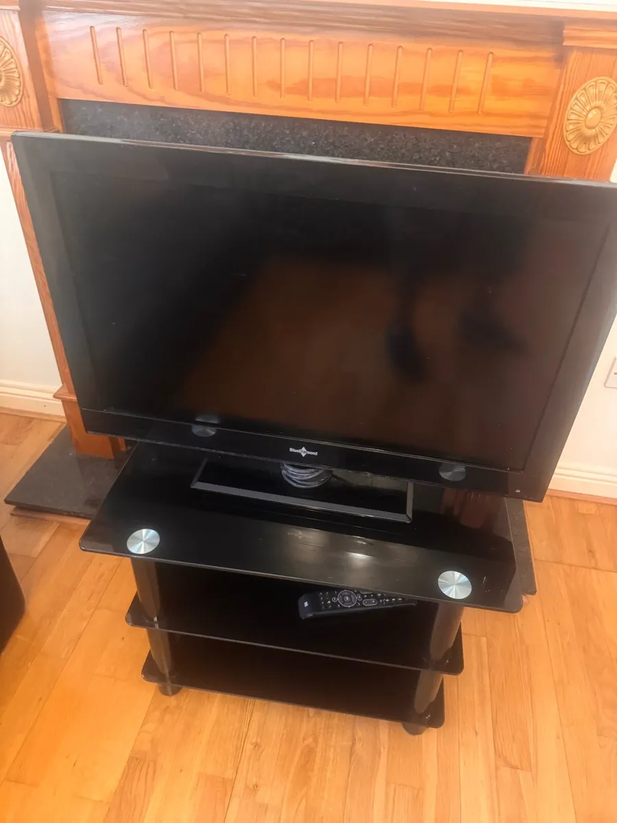 Entire apartment contents for sale - Image 4