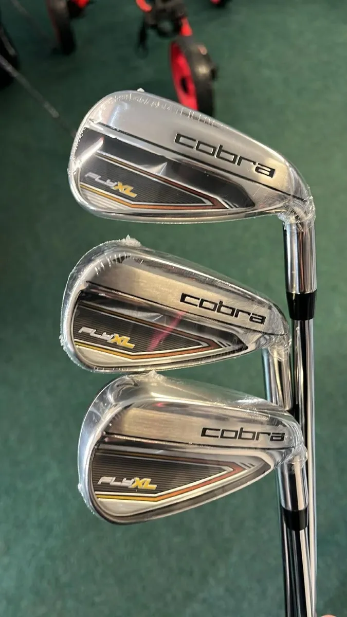 Cobra Fly XL 3 woods.6 irons,Bag+Putter STIFF €799 - Image 3
