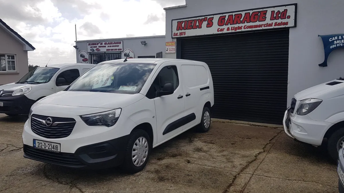 Opel Combo 212D MAXI MINT VAT INVOICE - Image 4