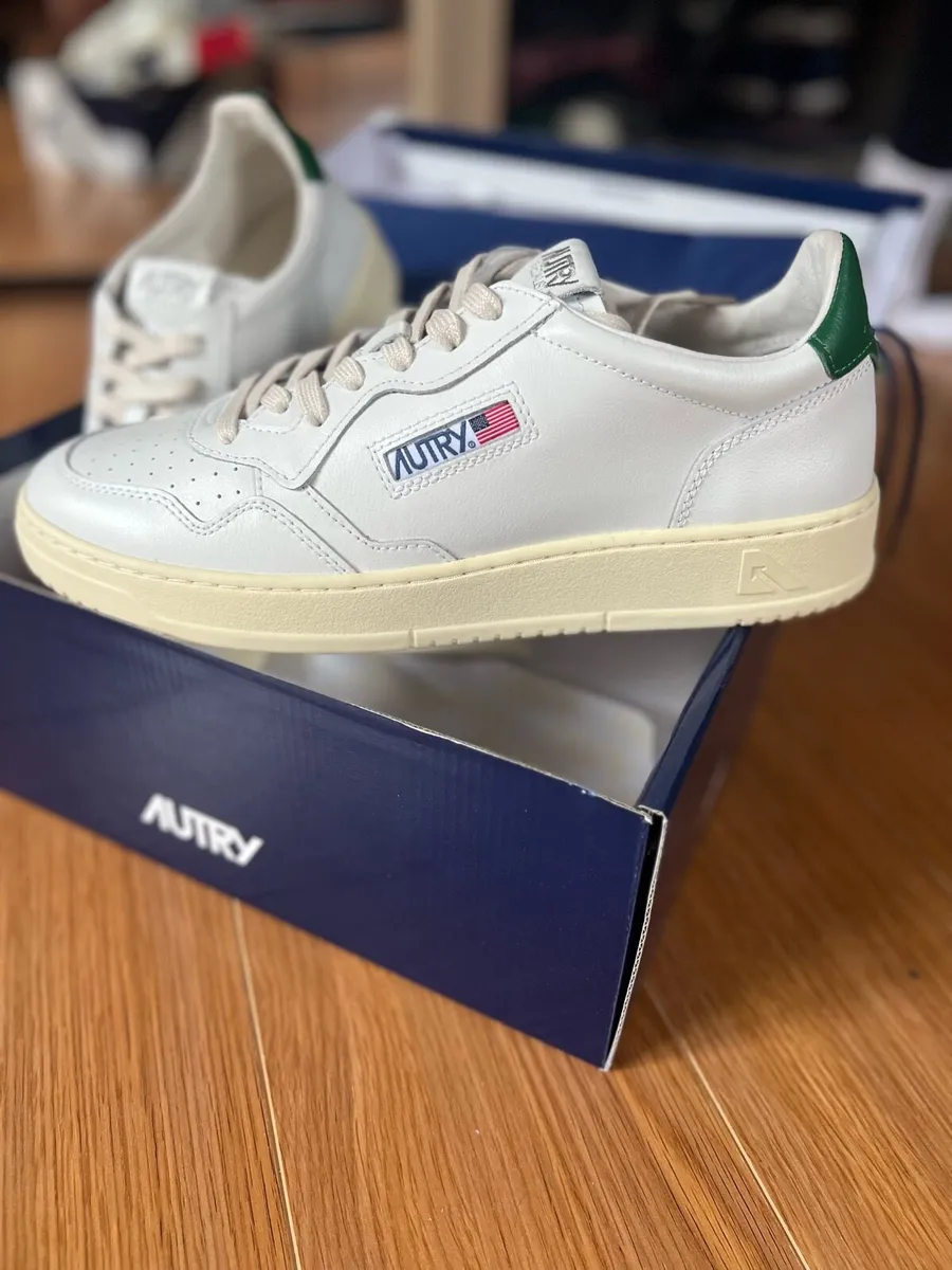 Autry New Men’s Trainers - Image 1