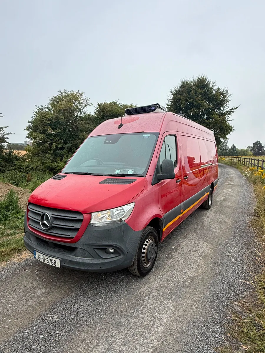 Mercedes-Benz Sprinter 2019 - Image 2