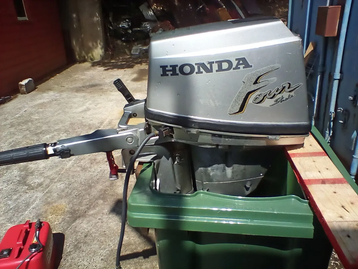 Honda 15 boat engine - Image 4