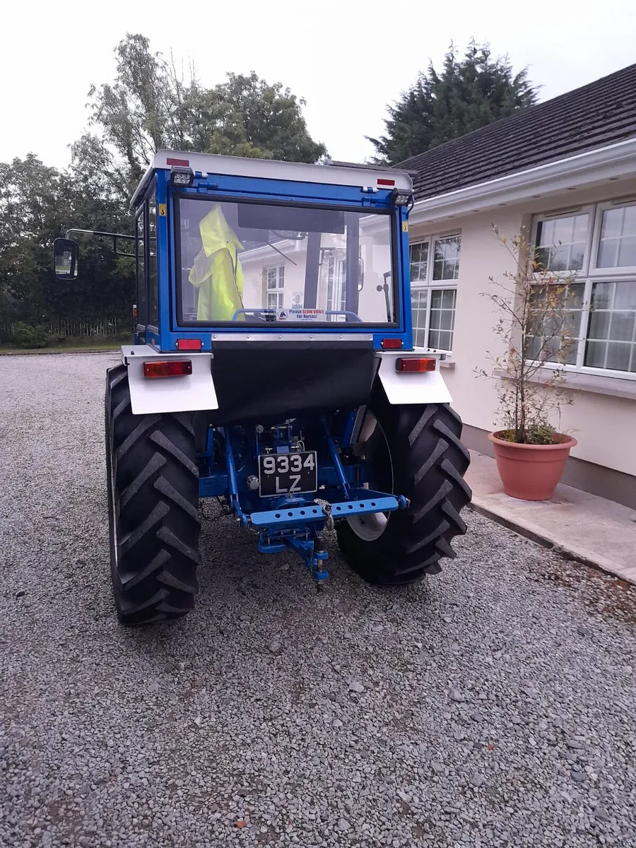 New cab ford  mf - Image 2